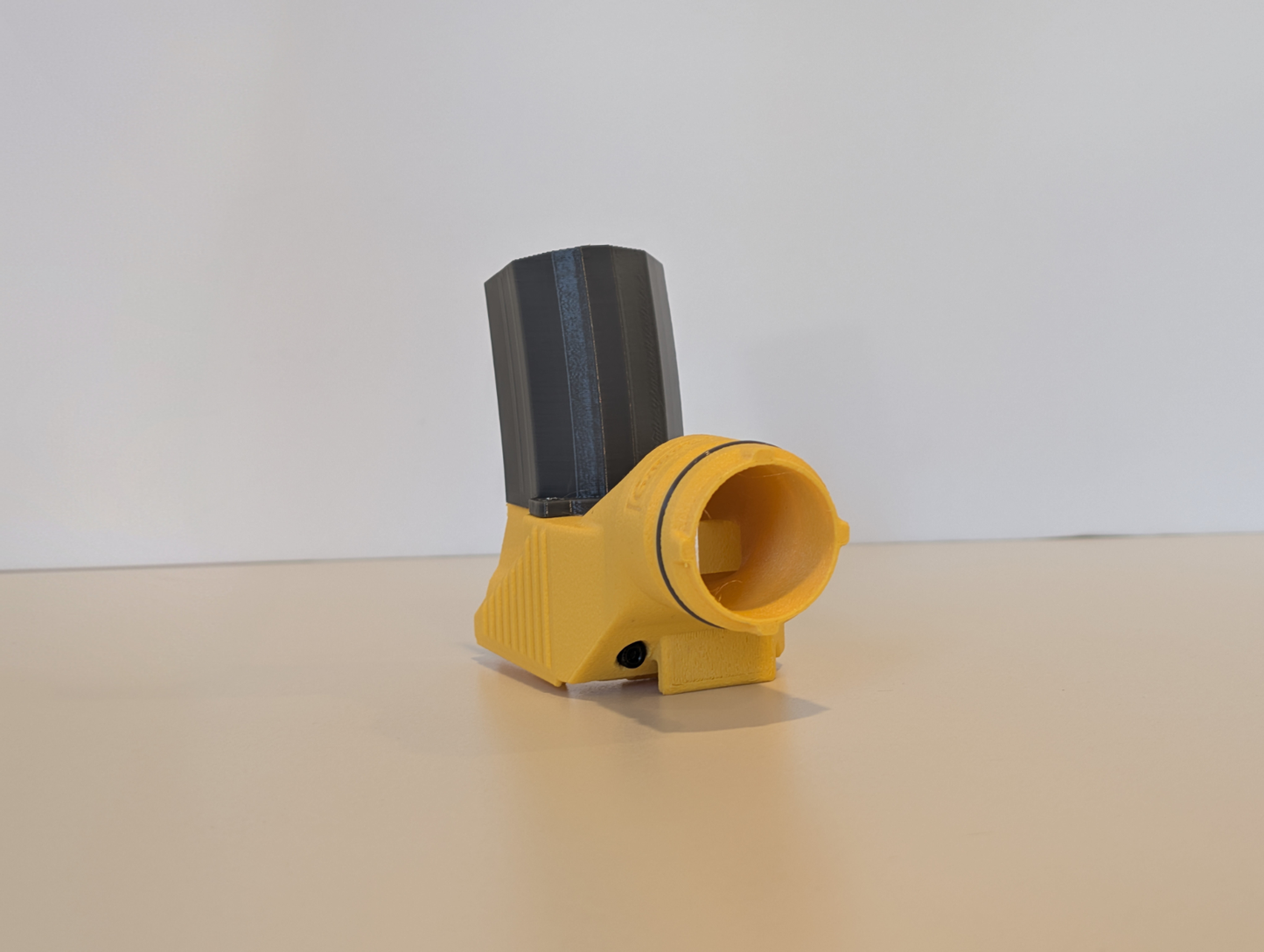 Vacuum Adapter for DeWALT DCS393 20v Circular Saw (Airlock Compatible)